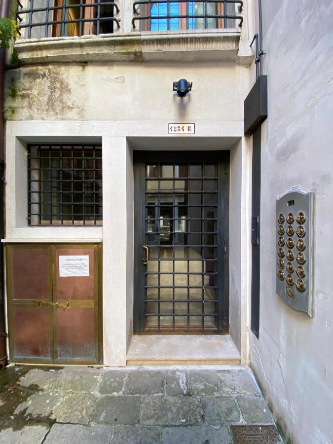 Friari Suite-Luxury Apt. Close To Rialto Bridge 威尼斯 外观 照片